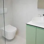 Modern Open Space Near Center Apartment *